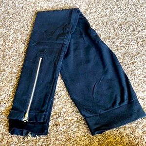 Black leggings with zipper calf backs
